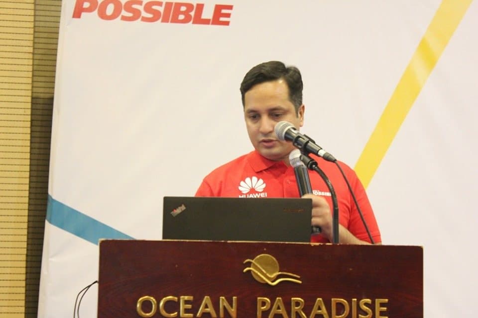 Presenting at a Huawei session at Ocean Paradise